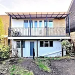 Kenilworth Cottage